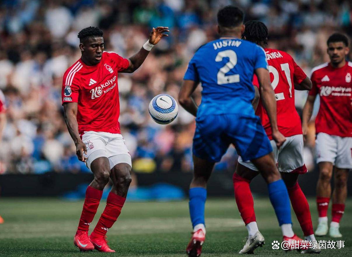 开云链接 -加时末段西汉姆备战欧篮联，调整名单细节曝光，引发热议，团队化学反应显著 